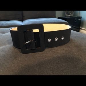 THICK BLACK SQUARE BUCKLE BELT